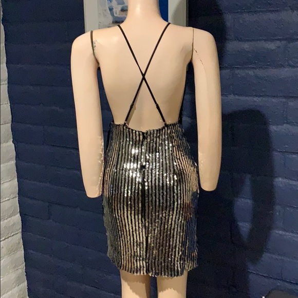 Beautiful Silver Dress - Picture 3 of 7